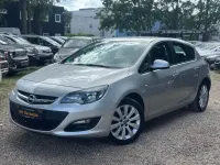 Gebraucht Opel Astra 101 PS (74 kW) 2013 Silber Limousine