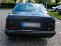 Gebraucht Mercedes E220 150 PS (110 kW) 1995 Schwarz Coupé