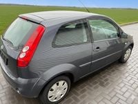 Gebraucht Ford Fiesta 70 PS (51 kW) 2008 Grau Kleinwagen