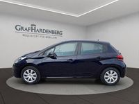 Gebraucht Peugeot 208 Active 82 PS (60 kW) 2018 Farbe encreblau oder dark ... Kleinwagen