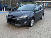 Gebraucht Ford Focus Titanium 150 PS (110 kW) 2011 Blau Limousine