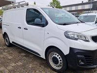 Gebraucht Peugeot Expert Premium 122 PS (89 kW) 2019 Weiß Van