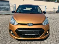 Gebraucht Hyundai i10 Classic 67 PS (49 kW) 2016 Gold Kleinwagen