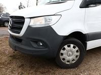 Używany Mercedes Sprinter 170 KM (125 kW) 2021 Biały Van