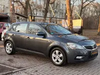 Używany Kia Ceed 109 KM (80 kW) 2009 Szary Hatchback