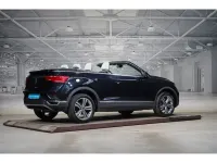 Gebraucht VW T-Roc Cabriolet Style 150 PS (110 kW) 2021 Deep black perleffekt Cabrio
