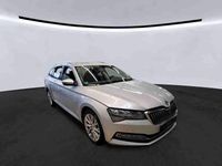 Gebraucht Skoda Superb Style 150 PS (110 kW) 2022 Stribrna brilliant/ brilliants Kombi