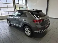Gebraucht VW T-Roc Style 150 PS (110 kW) 2023 Grau SUV