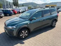 Gebraucht Dacia Jogger Expression 110 PS (80 kW) 2026 Grün Van / Kleinbus