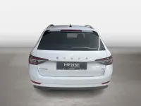 Gebraucht Skoda Superb Style 218 PS (160 kW) 2022 Moonweiß perleffekt Kombi