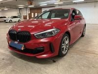 Gebraucht BMW 118 M Sport 150 PS (110 kW) 2021 Rot metallic Kleinwagen