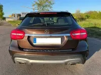 Gebraucht Mercedes GLA180 StreetStyle 122 PS (89 kW) 2015 Braun SUV
