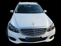 Gebraucht Mercedes E220 170 PS (125 kW) 2014 Weiß Kombi
