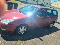 Gebraucht Ford Focus 115 PS (84 kW) 1999 Andere farben Kombi