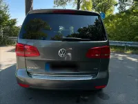 Gebraucht VW Touran Highline 140 PS (102 kW) 2012 Grau Van / Kleinbus