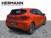 Gebraucht Renault Clio V Zen 91 PS (66 kW) 2022 Orange Limousine