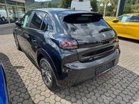 Gebraucht Peugeot e-208 Active 100 kW (136 PS) 2021 Lackierung schwarz perla nera/typ aussen (metallic) Kleinwagen