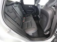 Gebraucht Volvo XC60 Plus 197 PS (144 kW) 2024 Grau SUV