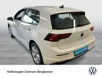 Gebraucht VW Golf VIII Life 116 PS (85 kW) 2025 Pure white Limousine