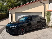 Neu Audi RS Q8 Performance 640 PS (470 kW) 2026 Schwarz SUV