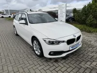 Używany BMW 320 Advantage 184 KM (135 kW) 2018 Biały Kombi