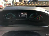 Gebraucht Peugeot e-208 Allure 100 kW (136 PS) 2023 Gelb Kleinwagen