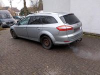 Gebraucht Ford Mondeo Titanium 140 PS (102 kW) 2010 Blau Kombi