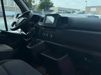 Second-hand Renault Master 145 CP (106 kW) 2021 Alb Monovolum