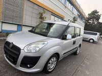 Gebraucht Fiat Doblò 135 PS (99 kW) 2010 Silber Van / Kleinbus