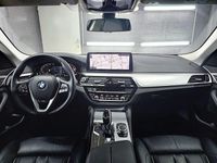 Gebraucht BMW 530 Sport Line 286 PS (210 kW) 2022 Schwarz Kombi
