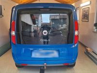 Gebraucht Fiat Doblò 105 PS (77 kW) 2011 Blau Van / Kleinbus