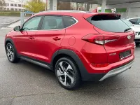 Gebraucht Hyundai Tucson Style 177 PS (130 kW) 2017 Rot SUV