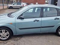 Usata Ford Focus Trend 116 CV (85 kW) 1998 Verde Berlina
