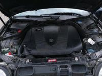 Gebraucht Mercedes 220 150 PS (110 kW) 2005 Schwarz Kombi