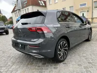 Gebraucht VW Golf VIII Style 131 PS (96 kW) 2021 Grau Limousine