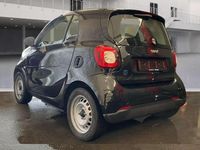 Gebraucht Smart ForTwo Coupé 60 kW (82 PS) 2021 Schwarz Coupé