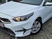 Neu Kia Ceed 101 PS (74 kW) 2025 Weiß Kleinwagen
