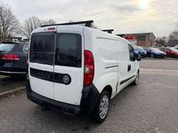 Gebraucht Fiat Doblò 101 PS (74 kW) 2010 Weiß Van / Kleinbus