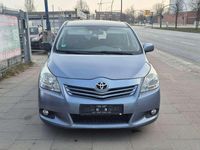 Gebraucht Toyota Verso Edition 132 PS (97 kW) 2011 Blue metallic Van / Kleinbus