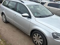 Gebraucht VW Passat 140 PS (102 kW) 2013 Silber Kombi