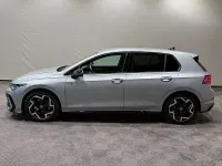 Gebraucht VW Golf VIII R-line 150 PS (110 kW) 2025 Pure white Limousine