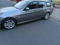 Gebraucht BMW 318 143 PS (105 kW) 2011 Grau Kombi
