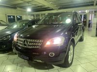 Gebraucht Mercedes ML320 224 PS (164 kW) 2007 Blau SUV