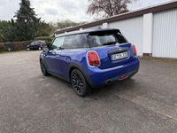 Gebraucht Mini ONE 102 PS (75 kW) 2019 Blau Kleinwagen