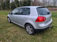 Second-hand VW Golf IV 116 CP (85 kW) 2006 Argintiu Berlinǎ