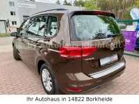 Gebraucht VW Touran Comfortline 110 PS (80 kW) 2016 Nutshell brown Van / Kleinbus