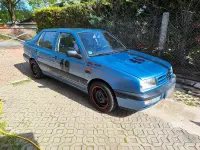 Gebraucht VW Vento 75 PS (55 kW) 1993 Blau Limousine