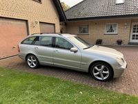 Gebraucht Mercedes C180 129 PS (94 kW) 2002 Silber Kombi
