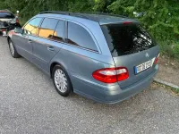 Gebraucht Mercedes E200 163 PS (119 kW) 2003 Blau Kombi