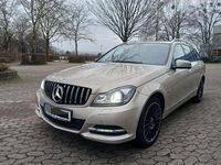 Gebraucht Mercedes C200 Avantgarde 136 PS (100 kW) 2011 Gold Kombi